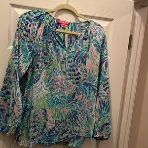 Medium Lilly Pulitzer top.  Washable 100% rayon